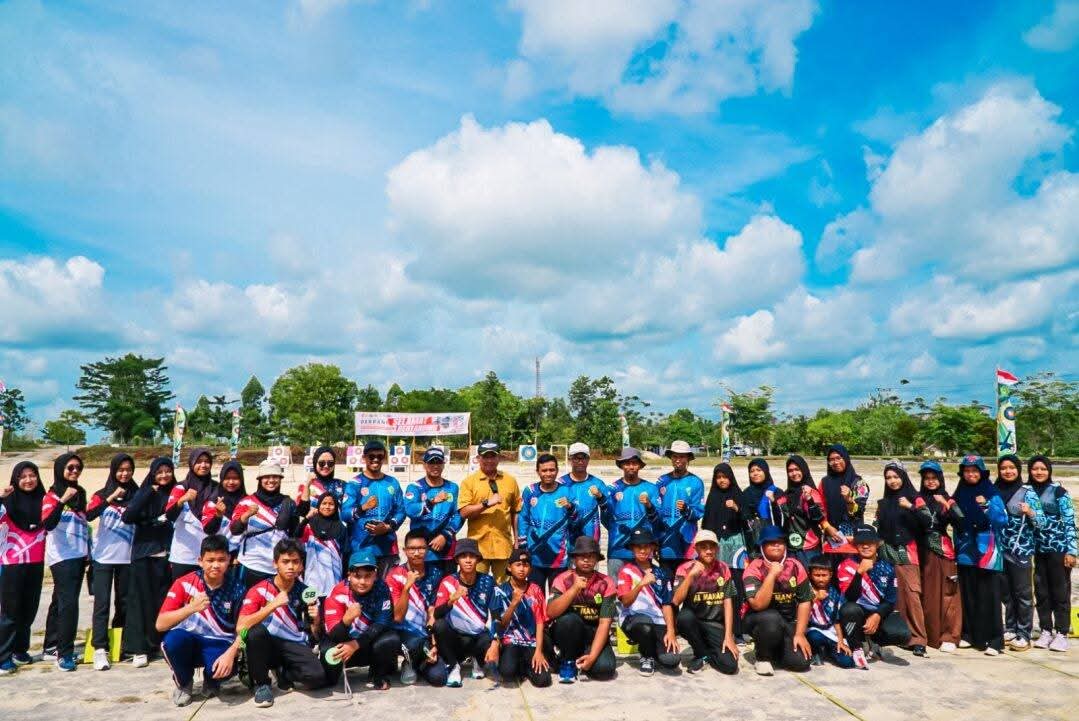 Panahan Kobar Bangkit, Danlanud Iskandar Dukung Lahirnya Atlet Muda Berprestasi