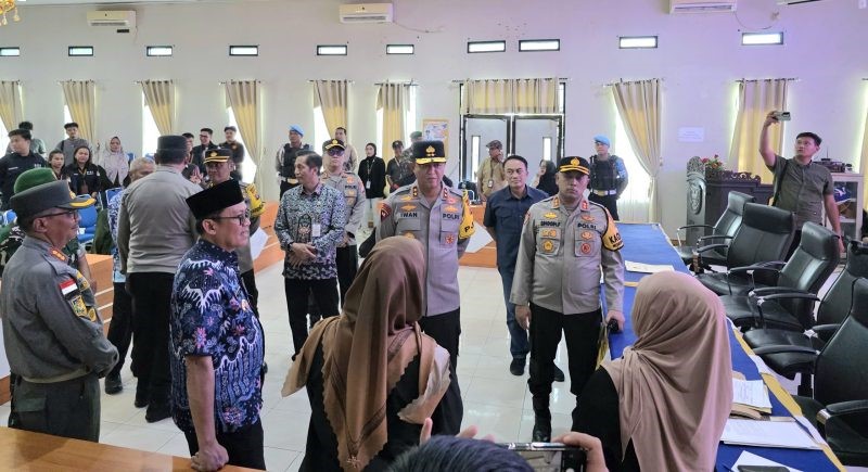 Sinergi TNI-Polri dan Pemda Pastikan PSU Berjalan Lancar
