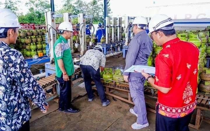 Disdagperin Kalteng Pastikan Kualitas Elpiji 3 Kg Lewat Sidak SPBE
