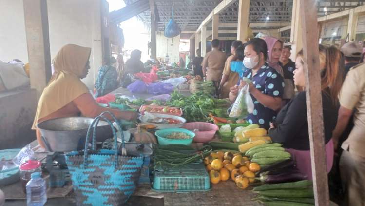 Harga Kebutuhan Pokok Naik di Tengah Minimnya Lapangan Kerja, Warga Kotim Minta Pemerintah Bertindak