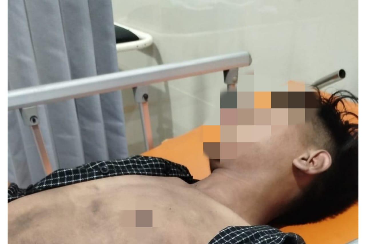 Ricuh Aksi di Depan Polda Kalteng, Satu Demonstran Dilarikan ke RS