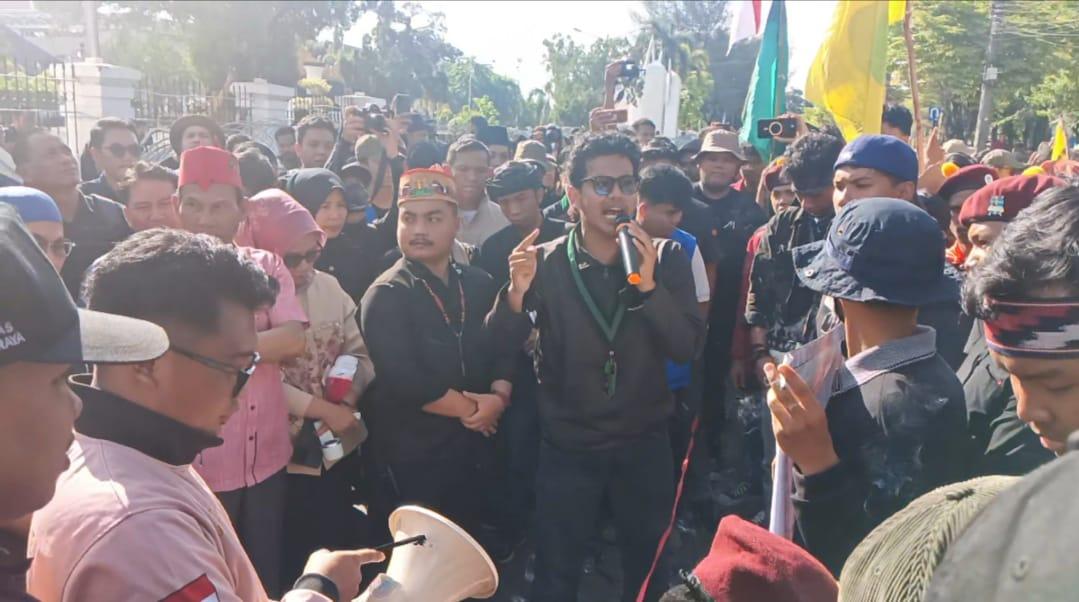 Aksi Mahasiswa Kalteng Tegas: Tujuh Poin Tuntutan untuk DPR dan DPRD