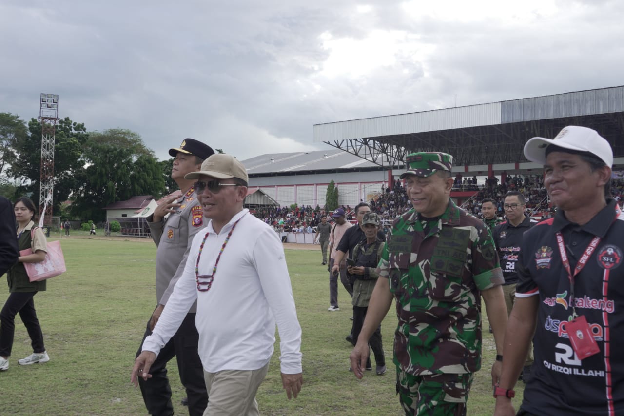 Gubernur Resmi Buka Turnamen Sepak Bola Gubernur Cup Zona Barat 2025