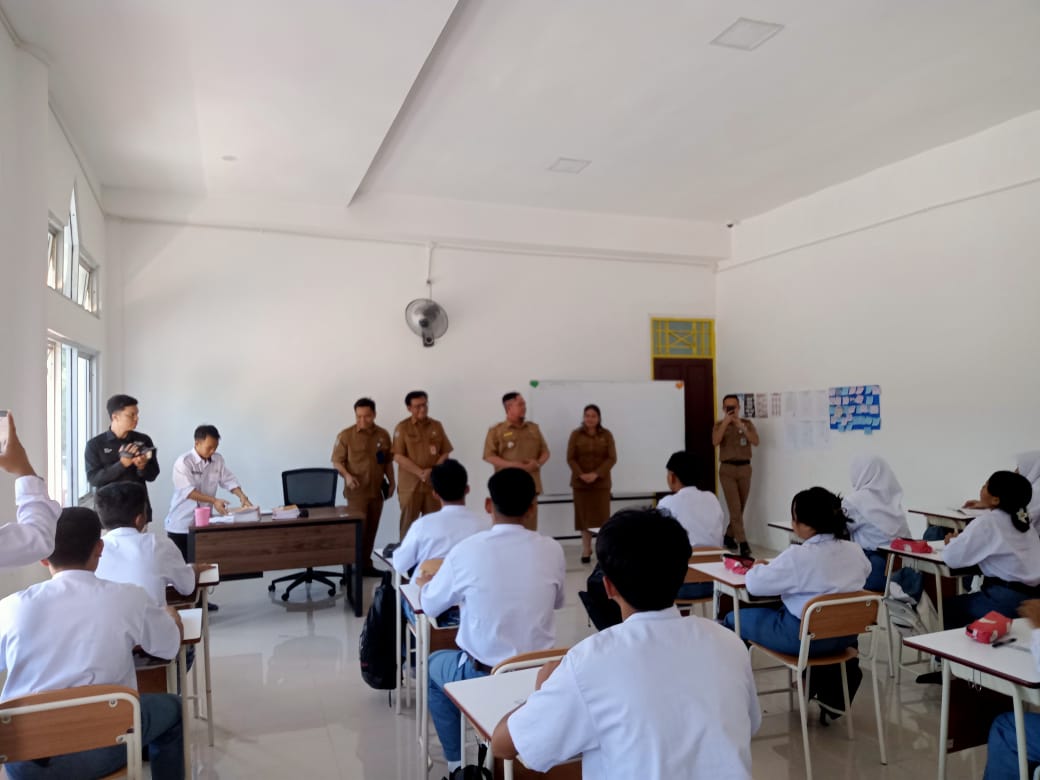 Kunjungi Sekolah Rakyat, Bupati Saiful Apresiasi Semangat Guru dan Murid