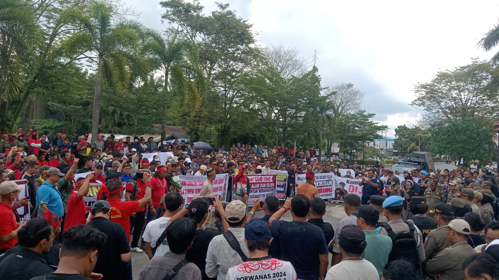 Pemkab Kotim di Geruduk Ratusan Warga Desa Sebabi, Tolak Masuknya PT Agrinas