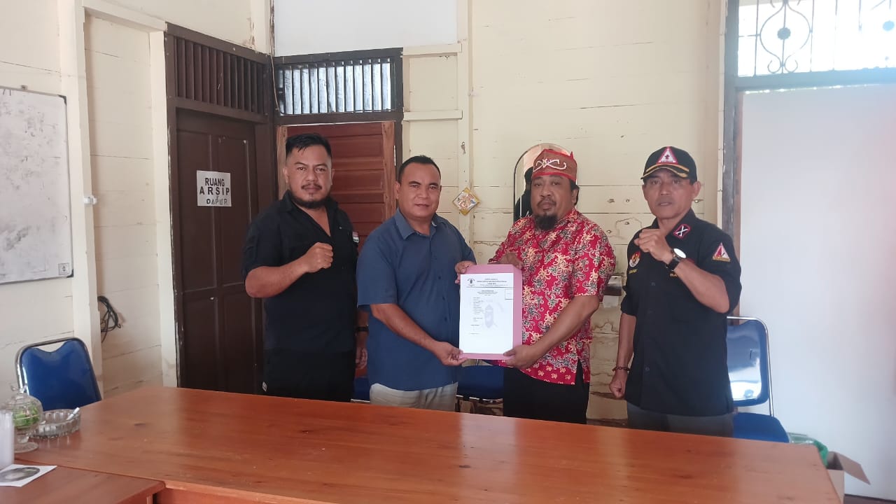 Utusan Ambil Formulir, Sinyal Kuat Bupati Katingan Saiful Maju Jadi Ketua DAD Katingan