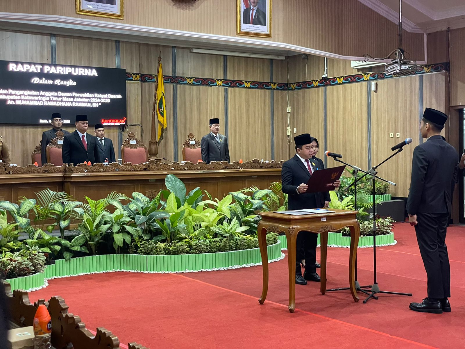 Sosok Ini Resmi Gantikan H Ahyar Umar di DPRD Kotim