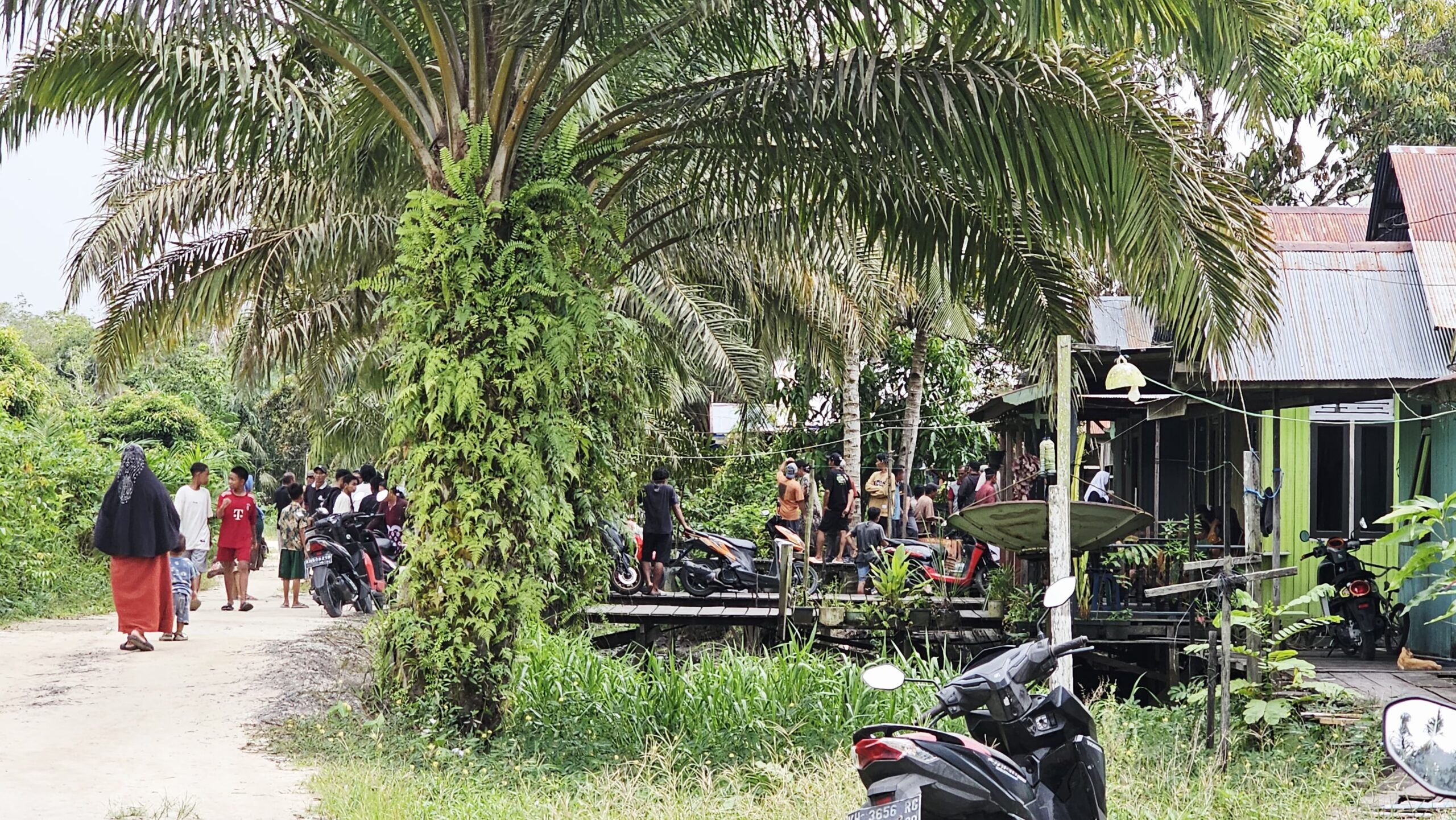 Nelayan di Pangkalan Bun Tewas Disambar Petir Saat Hidupkan Mesin Kelotok