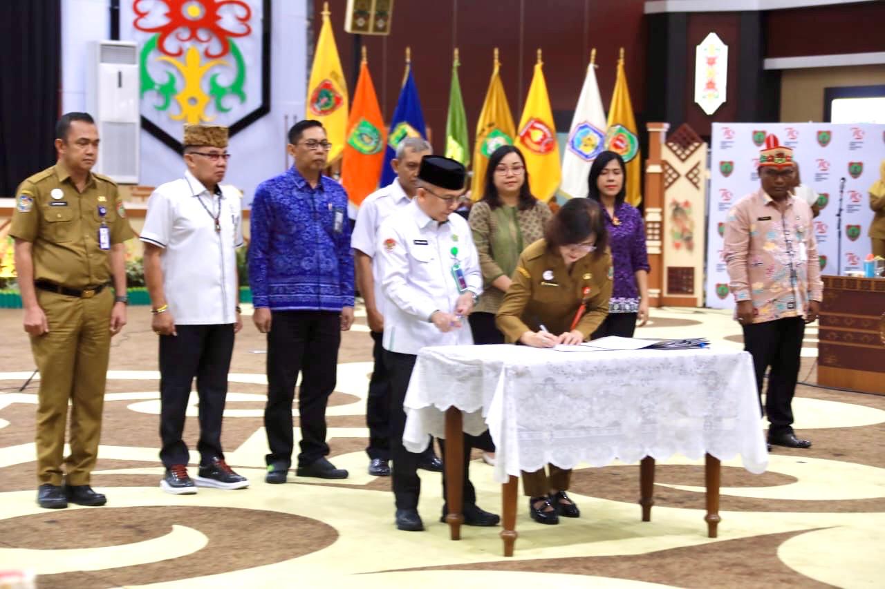 Perkuat Penurunan Stunting: Pemprov Kalteng Tanda Tangani Tiga MoU Cegah Perkawinan Usia Anak