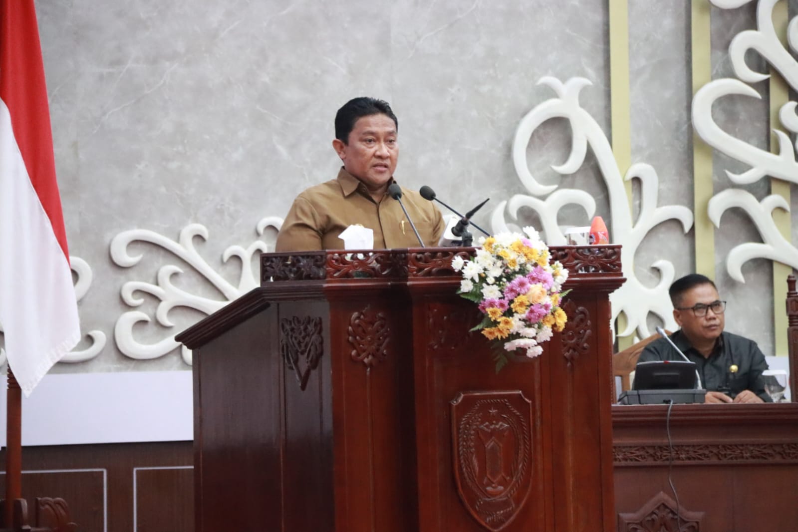 DPRD dan Pemprov Kalteng Sahkan Perubahan APBD 2025, Wagub Tekankan Efektivitas Anggaran
