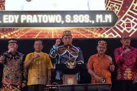 Wagub Edy Pratowo Tutup Pesparani Katolik I Kalteng, Tekankan Penguatan Persaudaraan dan Kebersamaan Umat