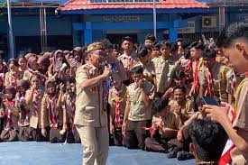 Kunjungan Gubernur di SMAN 1 Sampit Jadi Inspirasi Belajar dan Kepedulian Lingkungan