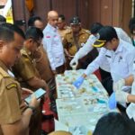 Mencegah Narkoba di Akar Rumput, DPRD Kotim Laksanakan Tes Narkoba Bersama Camat dan Kades