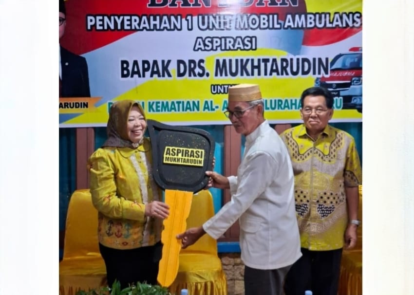 Bupati Kobar Serahkan Ambulans untuk Rukun Kematian Al Amin, Wujud Kepedulian bagi Warga