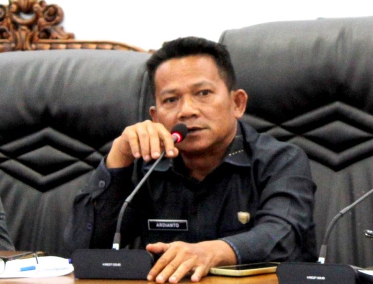 DPRD Warning Pemerintah soal Krisis Air Bersih dan Kesiapsiagaan Karhutla