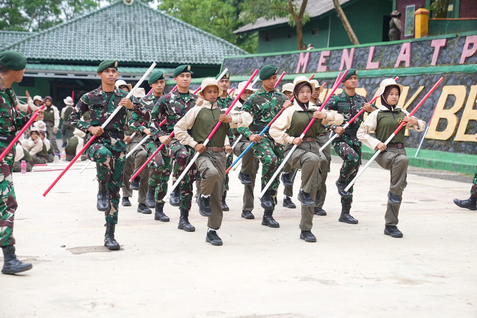 Gubernur Kalteng Tegaskan Nilai Huma Betang