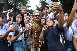 Kunjungan Gubernur Tingkatkan Semangat Belajar Siswa Barut