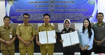Abpednas Barut Tandatangani MoU Pengawasan Dana Desa