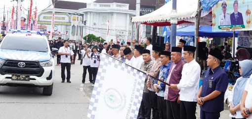 Semarak Pawai Ta’aruf MTQH XXXIII Ramaikan Taman Kota Muara Teweh