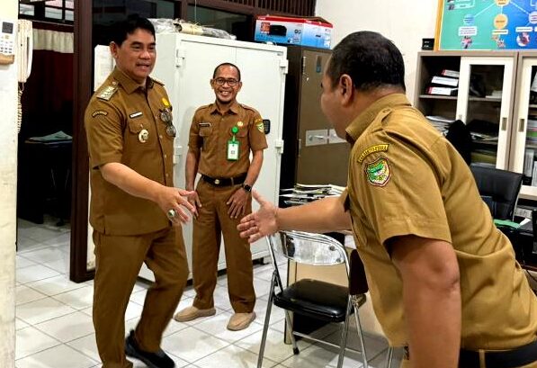 Sidak ke BPKA, Bupati Shalahuddin Soroti Disiplin dan Ketelitian ASN