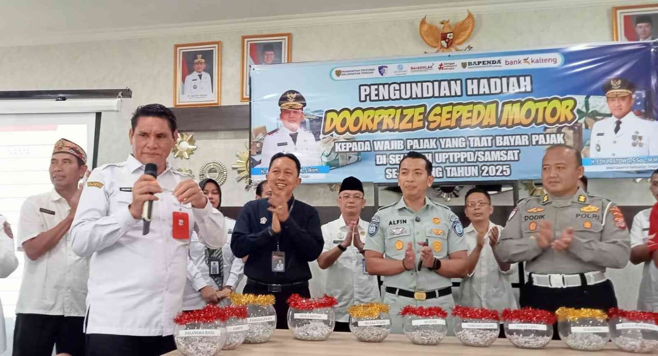 Apresiasi Wajib Pajak, Bapenda Kalteng Bagikan Puluhan Doorprize