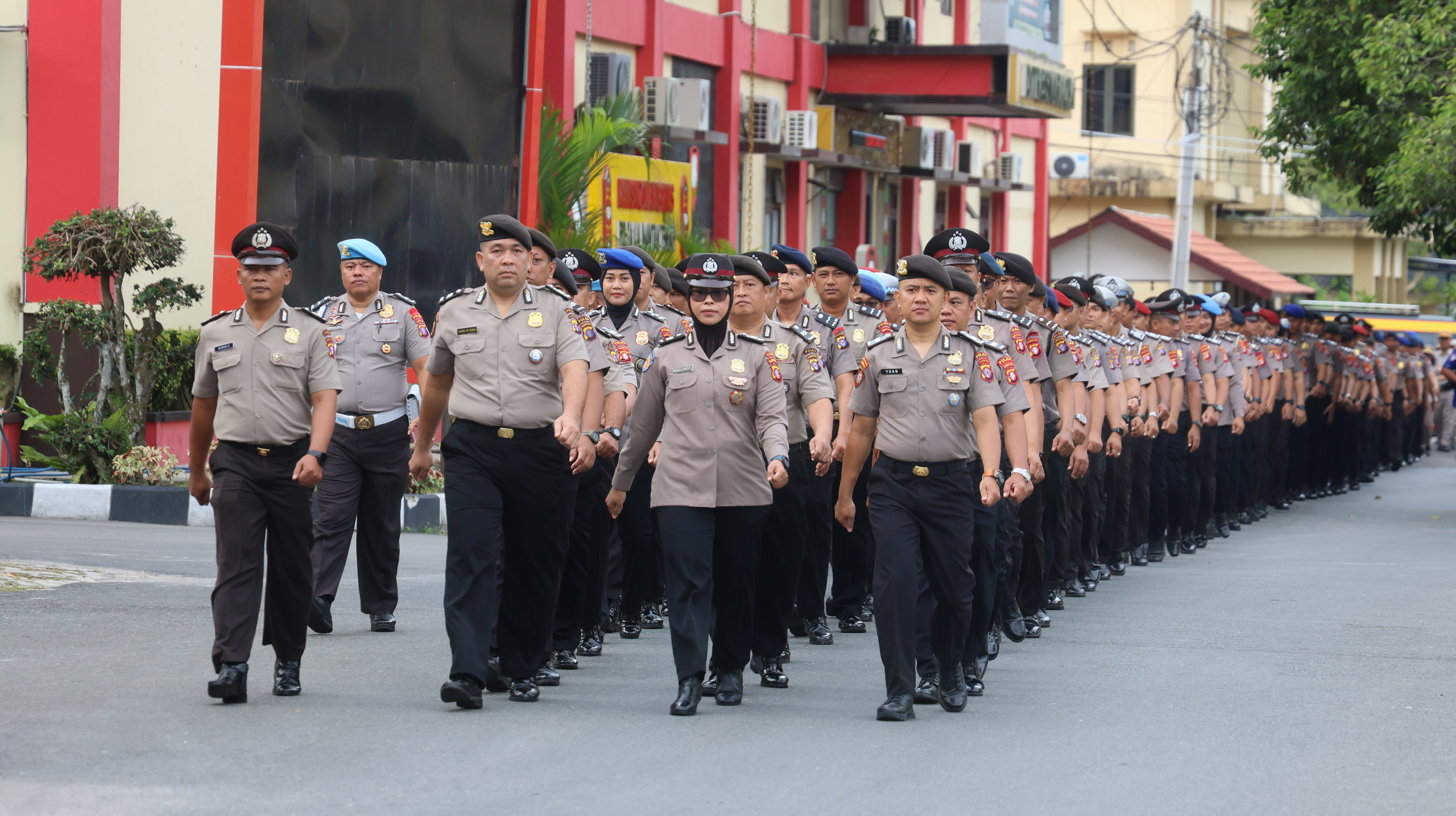 Periode 1 Januari 2026, 857 Personel Polda dan Polres Jajaran Kalteng Naik Pangkat