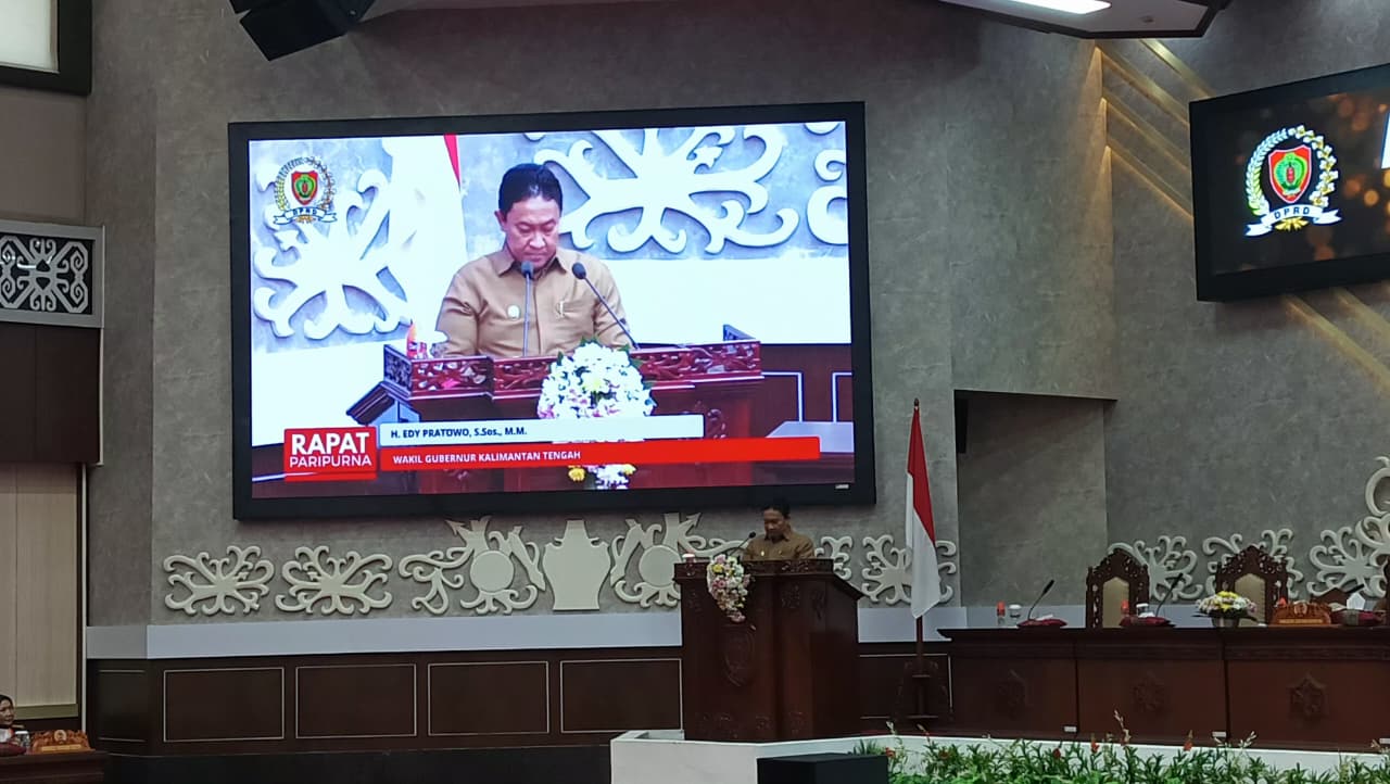 Hadiri Paripurna DPRD, Wagub Kalteng: Tujuh Perda Disahkan Sepanjang 2025
