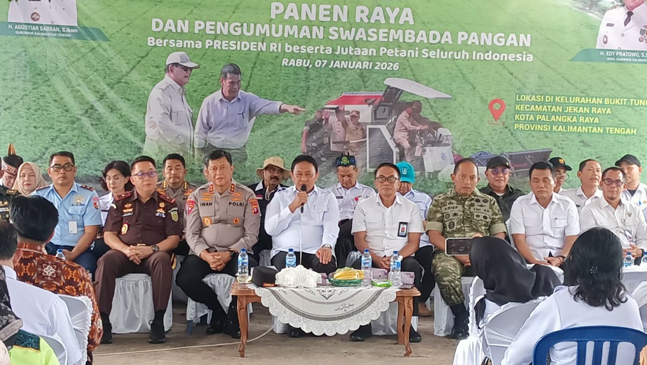 Ikuti Panen Raya Bersama Presiden, Wagub Kalteng Serap Keluhan Petani