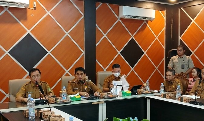 Bupati Barito Utara Pimpin Sosialisasi Pelebaran Jalan Kota Muara Teweh