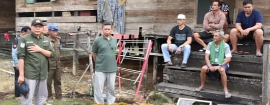 Kebakaran Hanguskan 8 Rumah di Tumbang Gael, Wabup Katingan Salurkan Bantuan