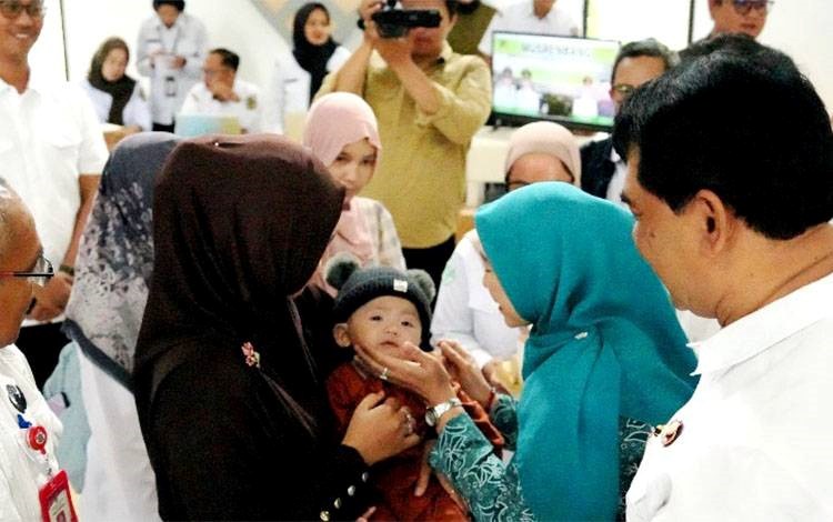 Ketua TP PKK Tinjau Posyandu Melati 01 Lahei