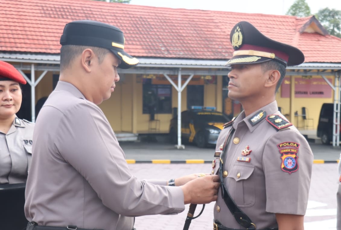 Kapolres Kotawaringin Barat Lantik Wakapolres dan Kasat Intelkam Baru