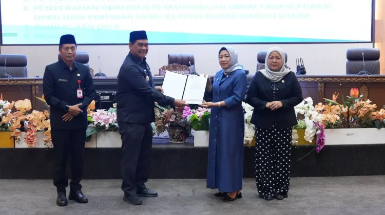 Bupati Barut Tegaskan 5 Raperda Jadi Fondasi Pembangunan 5 Tahun