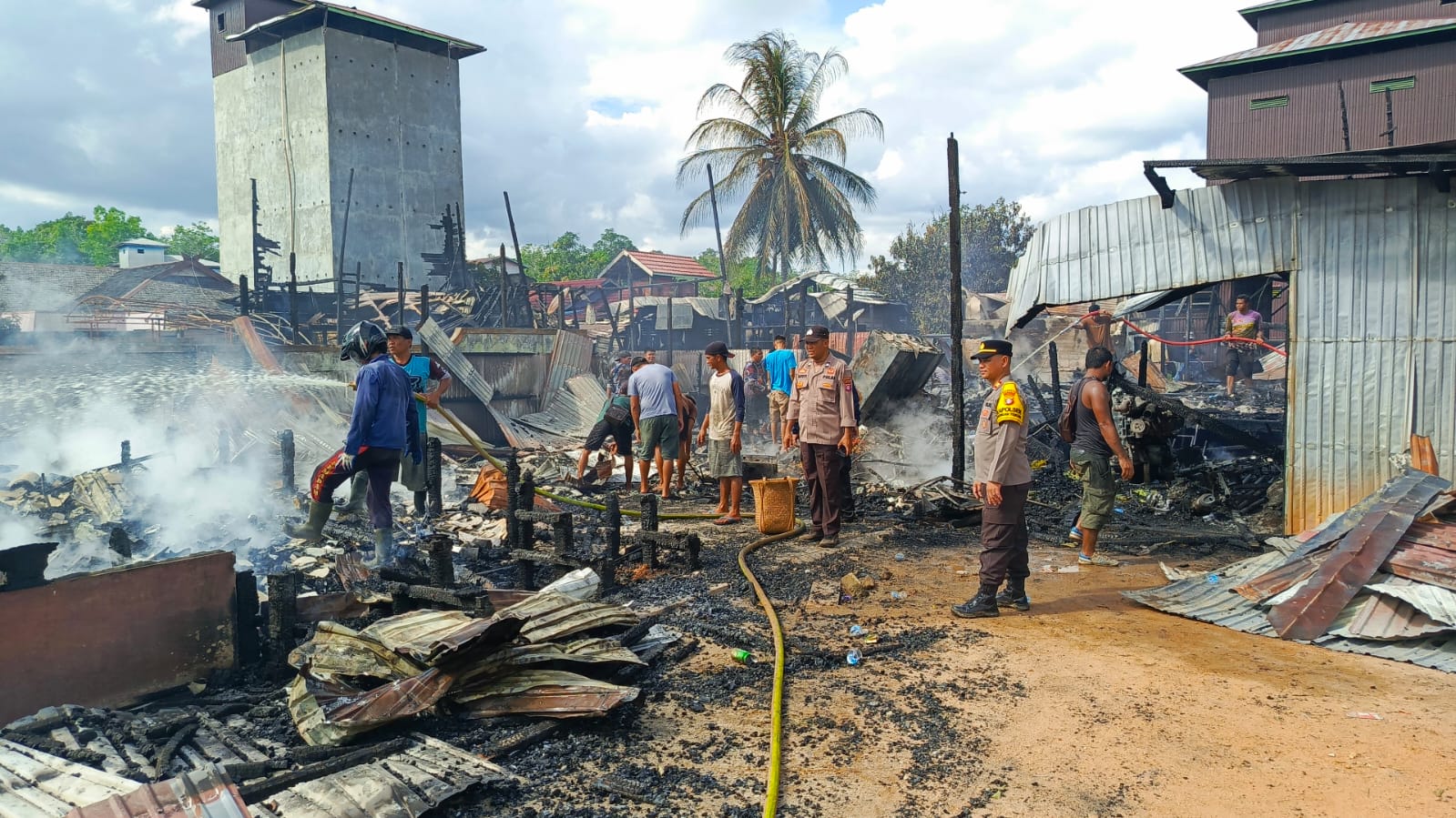 Kebakaran Hanguskan 2 Rumah dan 2 Toko di Katingan Tengah