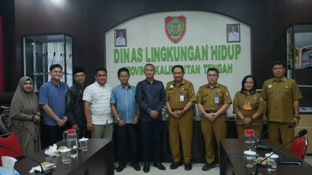 Perkuat Kolaborasi, DLH Kalteng Ajak Daerah Benahi Pengelolaan Sampah