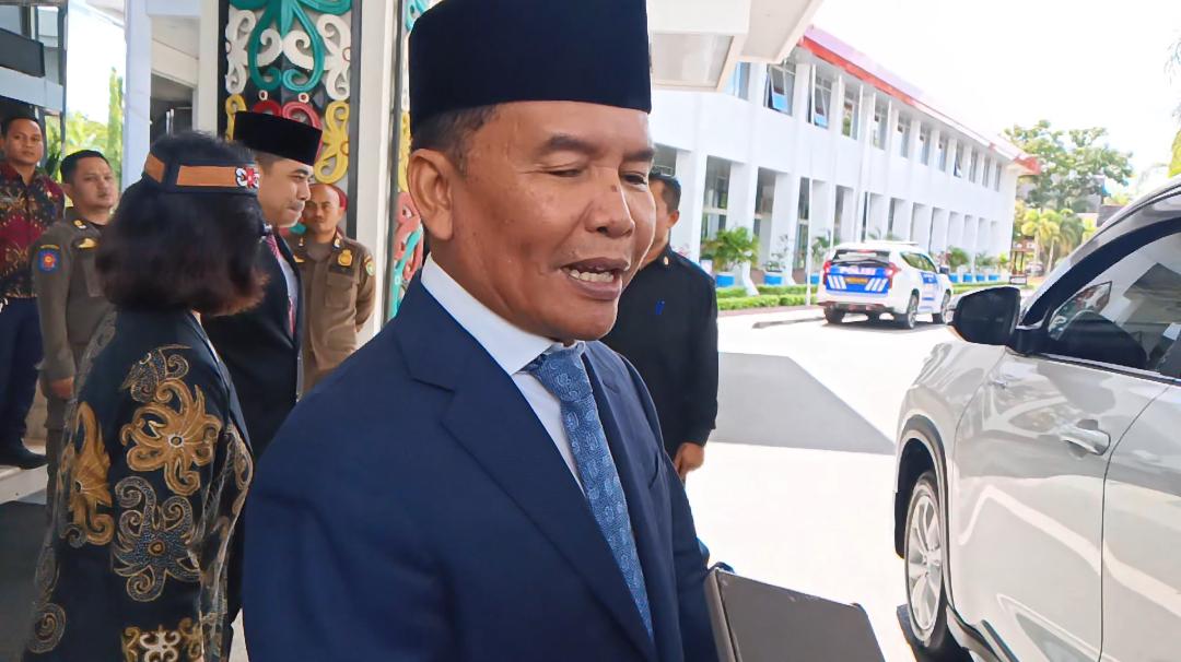 Gubernur Kalteng Curiga Ada Permainan di Balik Antrean BBM