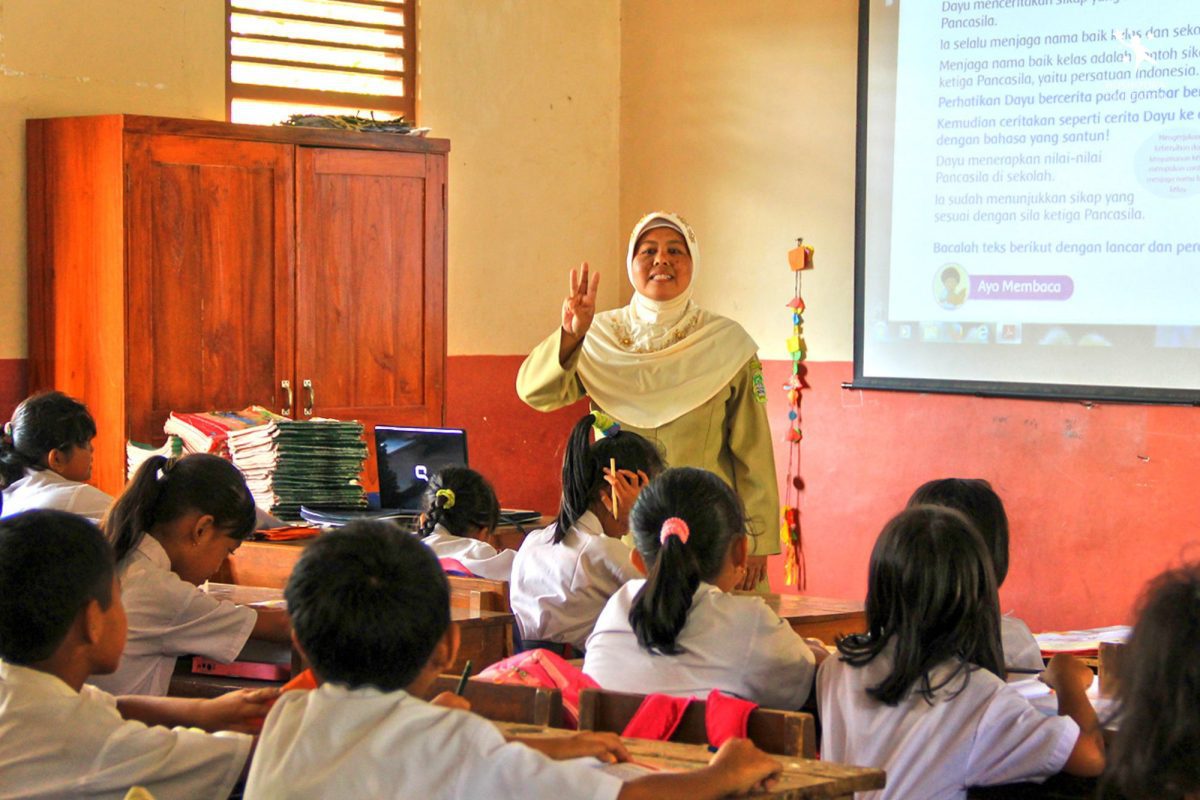 Guru Honorer Bakal Dihapus, Sekolah Pedalaman Kalteng Terancam Kekurangan Pengajar