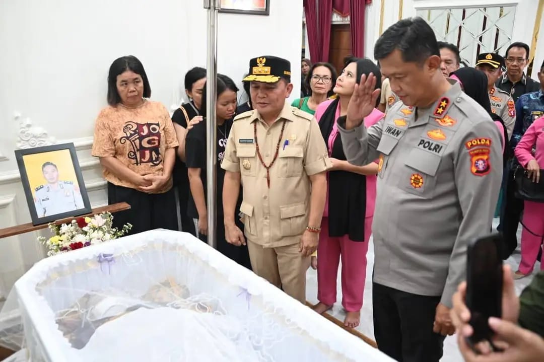 Kapolda dan Gubernur Melayat ke Rumah Aipda Yudhi, Kapolri Naikkan Pangkat Anumerta