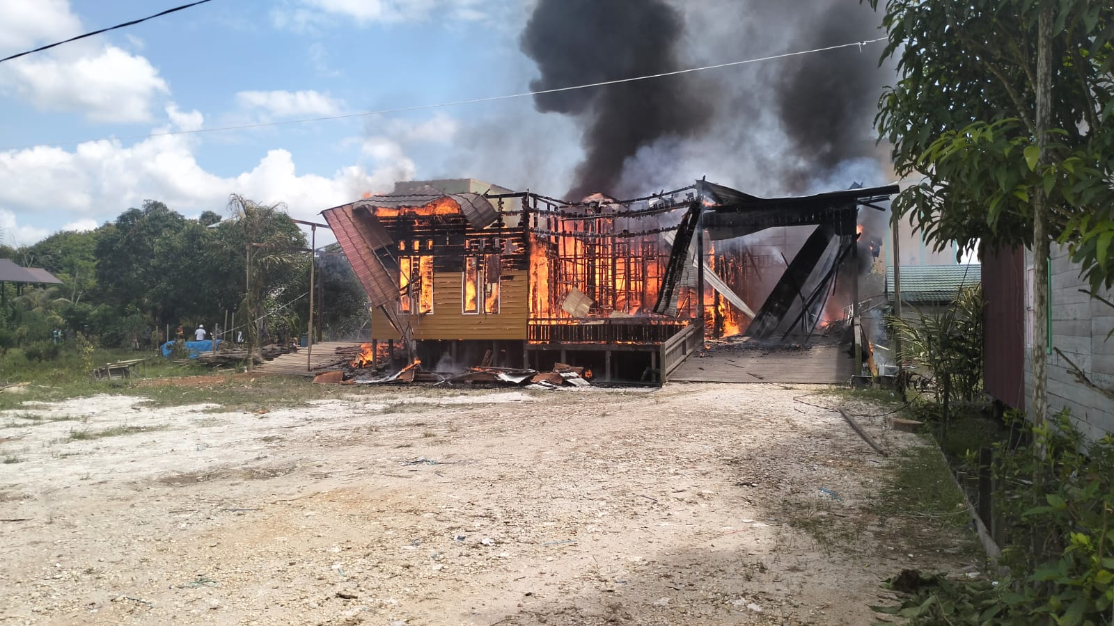 Rumah Warga di Kelurahan Samba Kahayan Dilalap Api, Kerugian Capai Rp 250 Juta