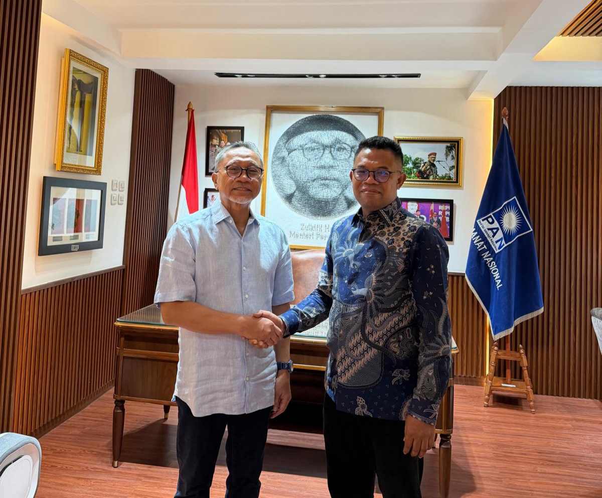 Zulkifli Hasan Serahkan SK, Abdul Hafid Resmi Jadi Ketua DPD PAN Kotim