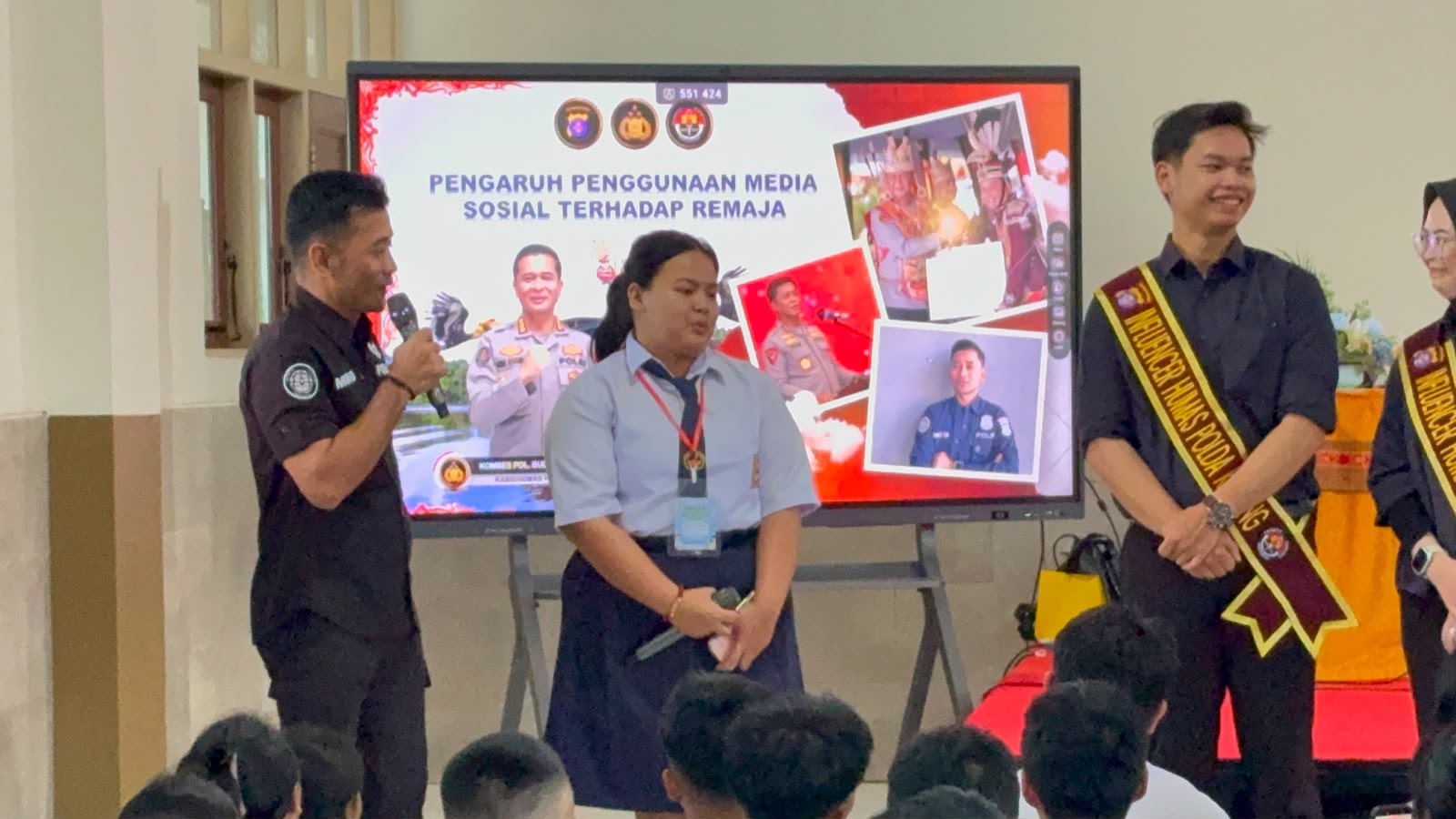 Polda Kalteng Edukasi Pelajar Bijak Bermedia Sosial Saat MPLS