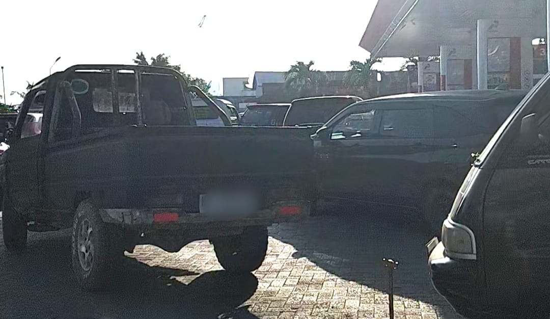 Antrean BBM di Kobar Jadi Keluhan Harian, Warga Minta Distribusi Dibenahi