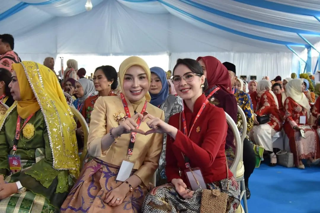 Aisyah Thisia Hadiri HUT Dekranas, Dorong UMKM Kalteng Naik Kelas