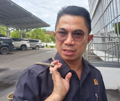 Junaidi Minta Pemprov Kalteng Pastikan Tak Ada Siswa Kehilangan Akses Pendidikan
