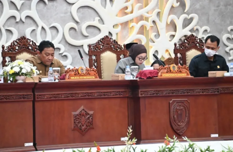 Edy Pratowo Tegaskan Pemprov Kalteng Akan Tindak Lanjuti Catatan DPRD