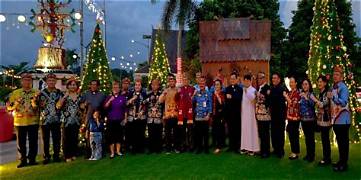 Lampu Natal Menyala di Palangka Raya, Kalteng Serukan Kerukunan