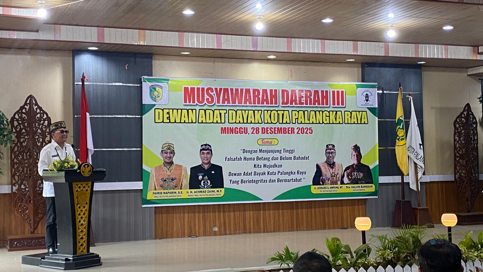 Agustiar Sentil Wali Kota, Foto Gubernur Absen di Spanduk Musda DAD