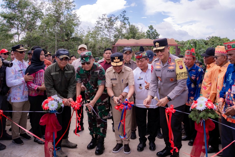 Agustiar Resmikan Dua Infrastruktur Strategis, Kapuas Bidik Ekonomi dan Keamanan