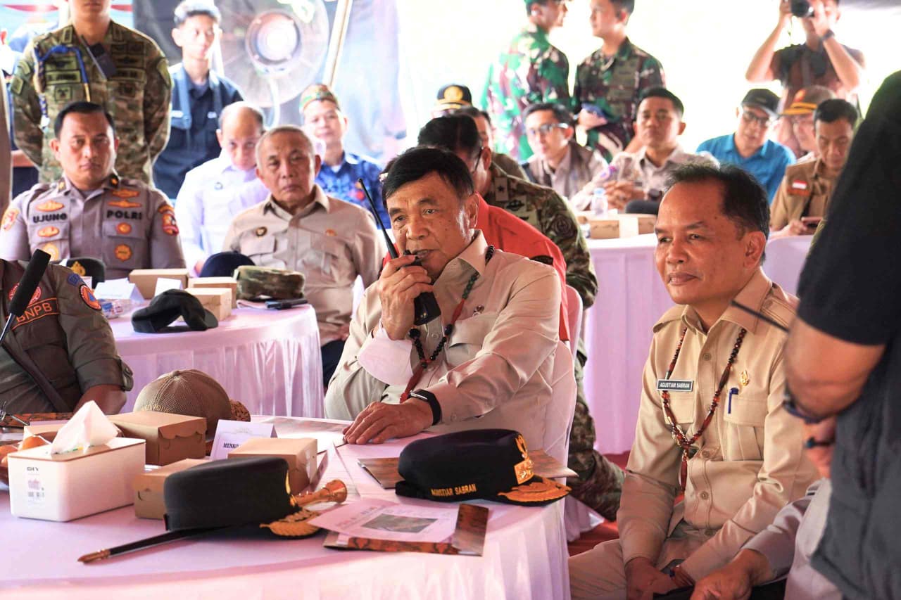 Menko Polkam Tinjau Karhutla Pulang Pisau, Pemerintah Siapkan Air Bersih hingga Sumur Bor