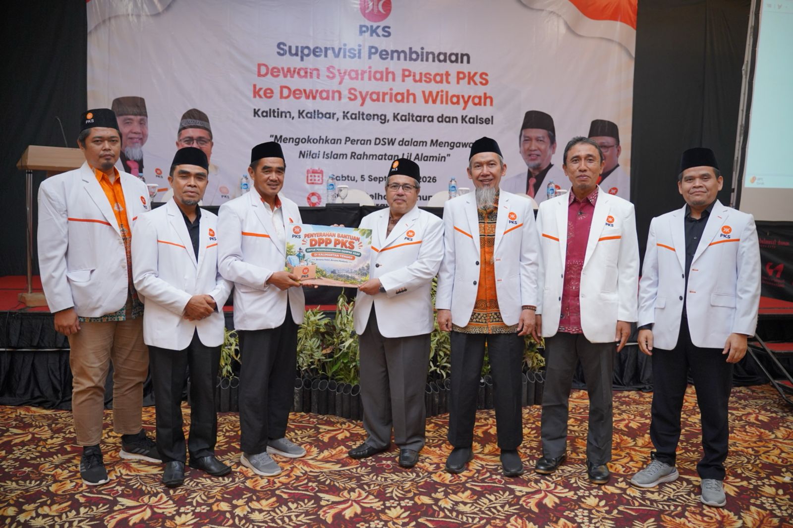 DPP PKS Salurkan Bantuan Oksigen dan Masker untuk Warga Terdampak Karhutla di Kalteng